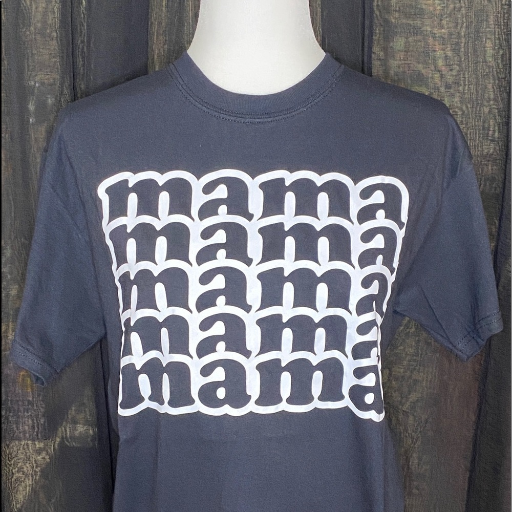 Gildan t shirt Mama stacked wording